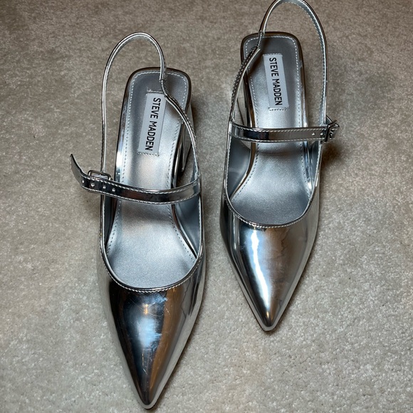 NWOT Steve Madden Mini-Block Heels - Picture 2 of 3